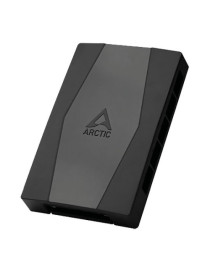 Arctic 10-port PWM Fan Hub with SATA Power